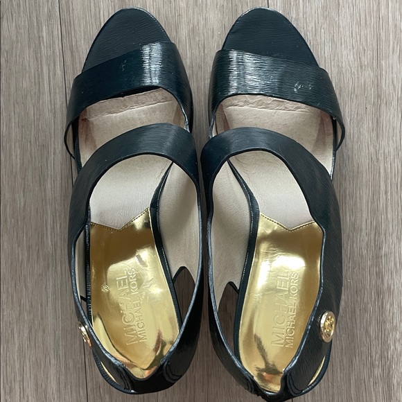 Michael Kors Rochelle open toe sling back heels in patent leather size 9.5 - Picture 6 of 6